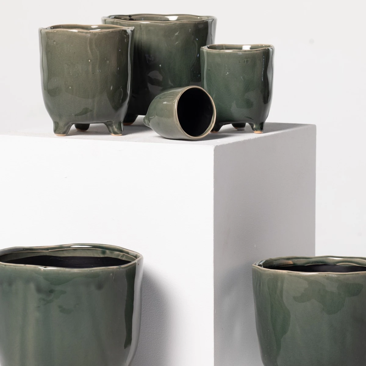 Indoor Pot Kaat – Green 2 Indoor Pot Kaat – Green - Image 2