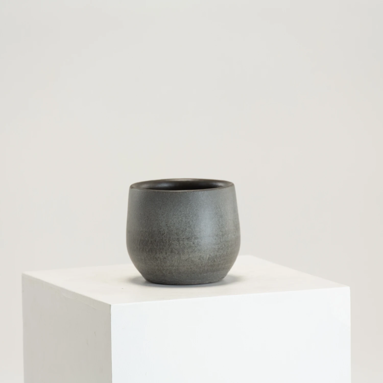 Indoor Pot Esra Mystic – Grey 5 Indoor Pot Esra Mystic – Grey - Image 5