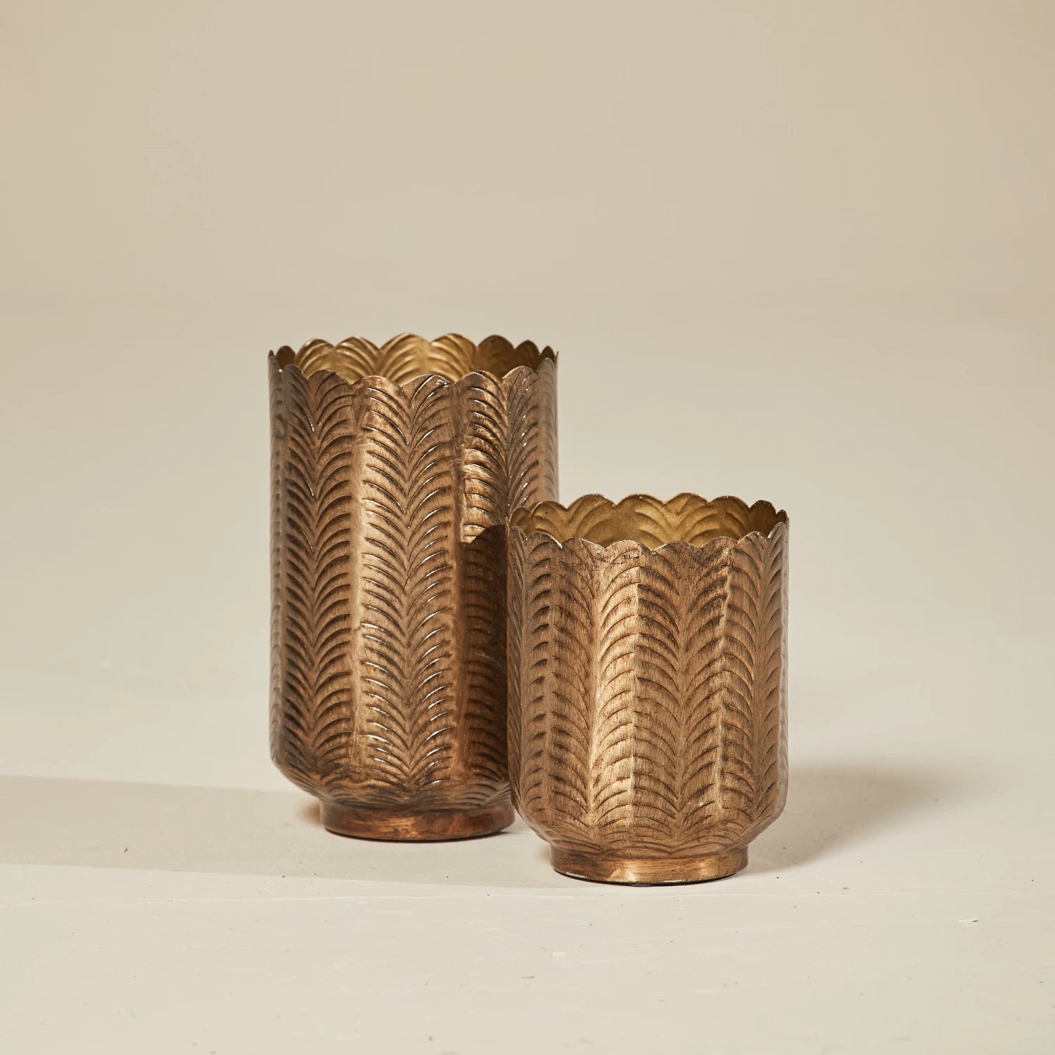 Indoor Pot Florine – Antique Brass 3 Indoor Pot Florine – Antique Brass - Image 3