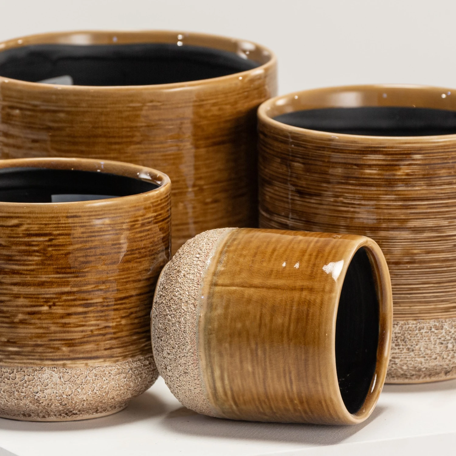 Indoor Pot Issa – Yellow 3 Indoor Pot Issa – Yellow - Image 3