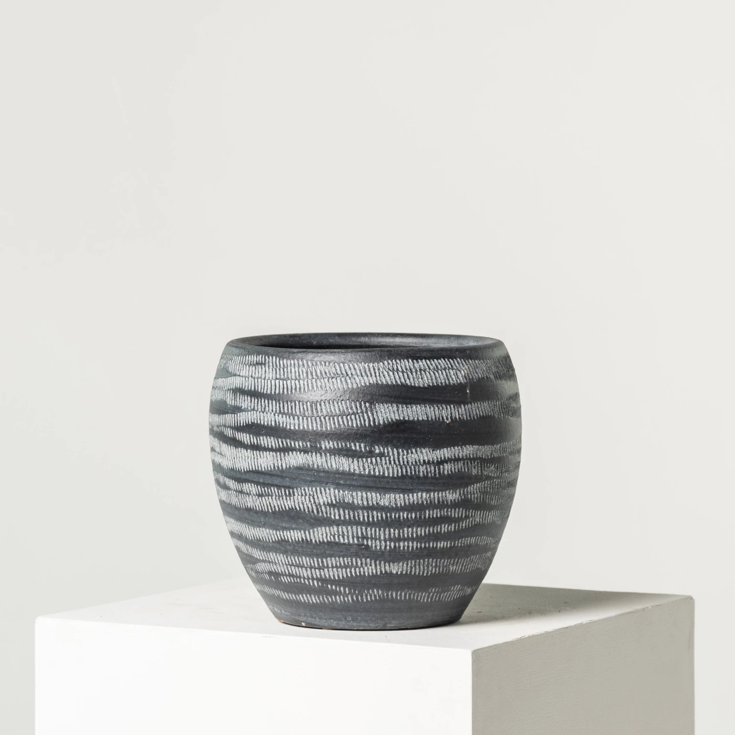 Indoor Pot Koen – Anthracite 5 Indoor Pot Koen – Anthracite - Image 5