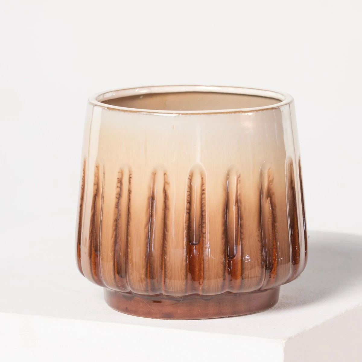 Indoor Pot Alice – Caramel 4 Indoor Pot Alice – Caramel - Image 4