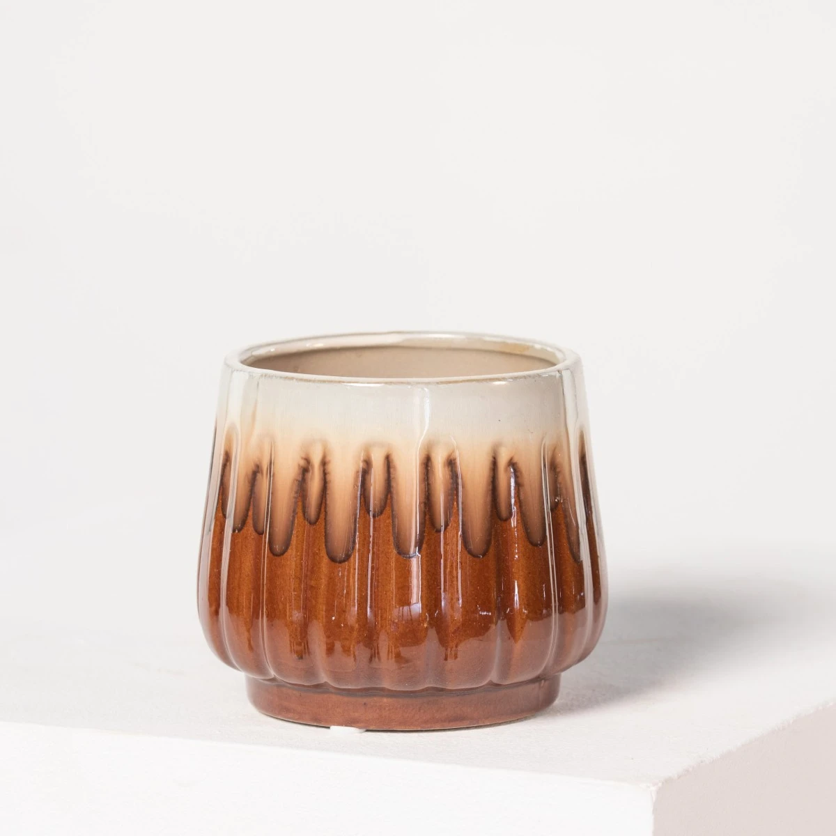 Indoor Pot Alice – Caramel 7 Indoor Pot Alice – Caramel - Image 7