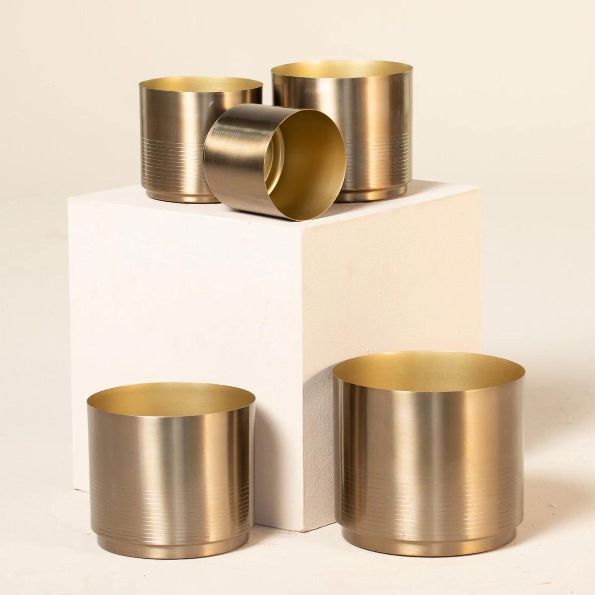 Indoor Pot Marley – Gold 1 Indoor Pot Marley – Gold