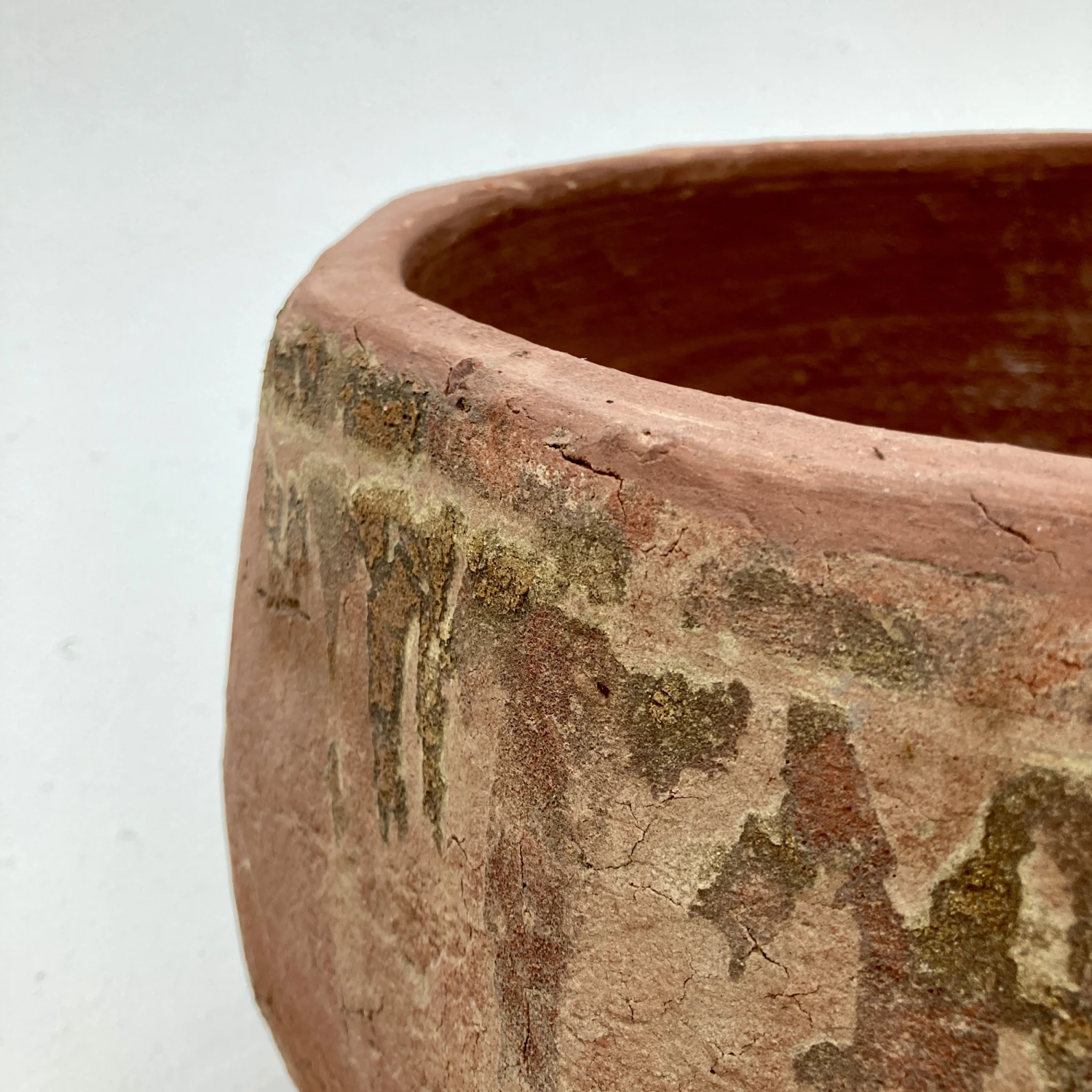 Seres Bowl Antiqued Red Stone Outdoor Pot 4 Seres Bowl Antiqued Red Stone Outdoor Pot - Image 4